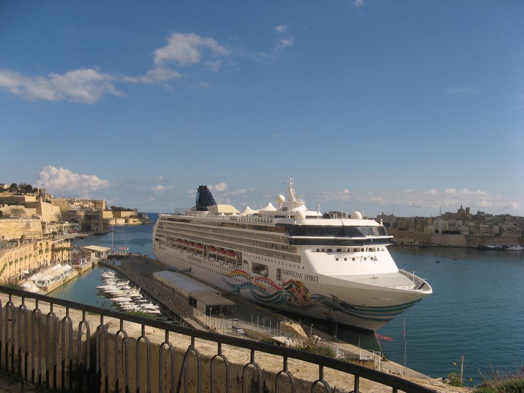 Valletta Gateway Maisonette Appartement Buitenkant foto